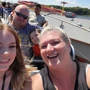 Meet your Posher, Kayla